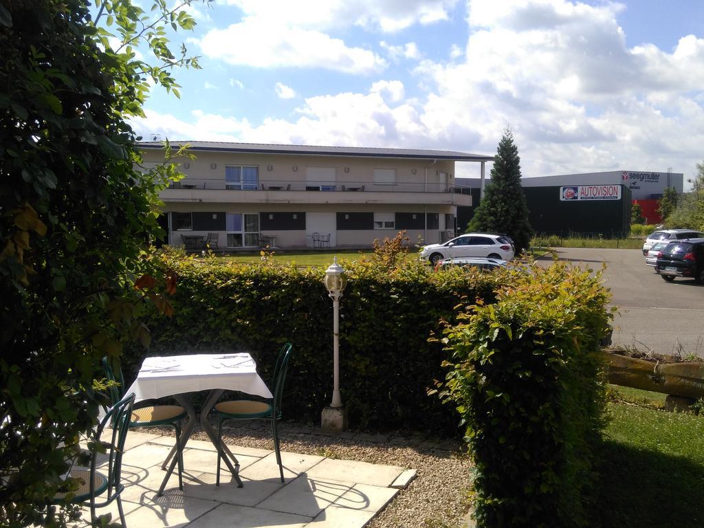 Les Logis D'Espale Sausheim Exteriör bild
